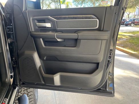 New 2022 RAM 2500 Big Horn w/ Level C Equiment Group image 25