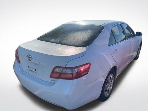 Used 2009 Toyota Camry LE image 8
