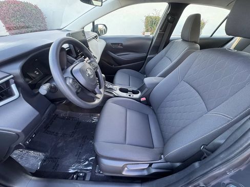 Used 2026 Toyota Corolla LE FWD image 11