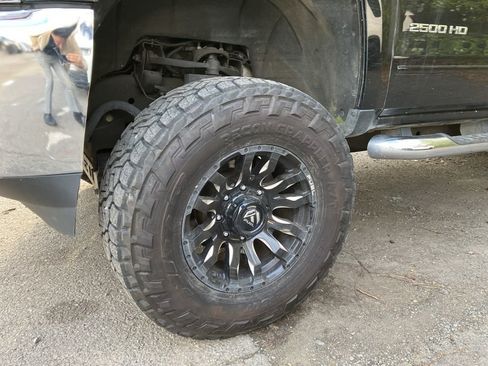 Used 2018 Chevrolet Silverado 2500 LT w/ All Star Edition image 7