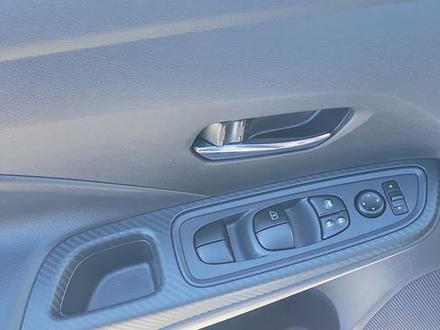 Used 2025 Nissan Versa SV w/ Trunk Package FWD image 21