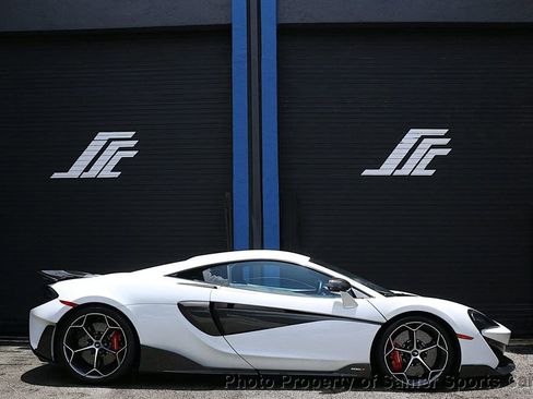 Used 2019 McLaren 600LT RWD image 1