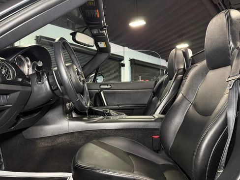 Used 2014 MAZDA MX-5 Miata Grand Touring RWD image 11
