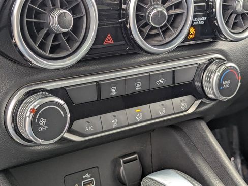 Used 2020 Nissan Sentra S image 20