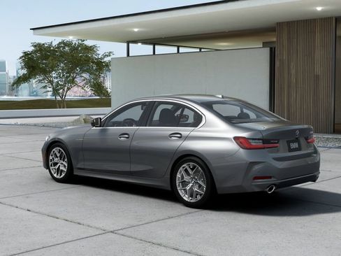 Used 2026 BMW 330i Sedan w/ Premium Package RWD image 28