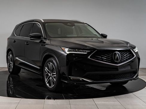 Certified 2025 Acura MDX SH-AWD w/ Advance Package image 12