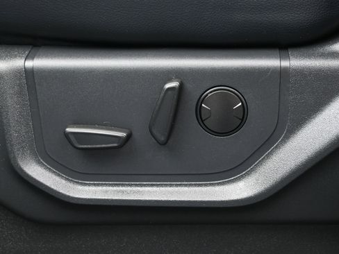 Used 2022 Ford F250 Lariat w/ Tremor Off-Road Package image 9