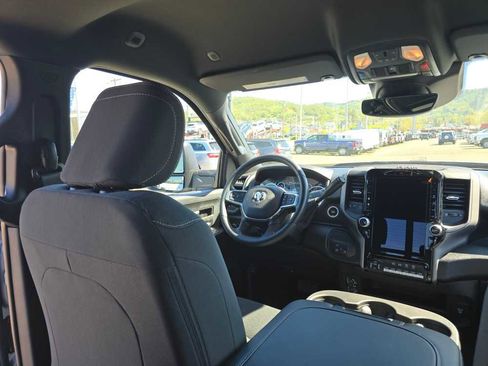 New 2026 RAM 3500 Tradesman AWD/4WD image 11