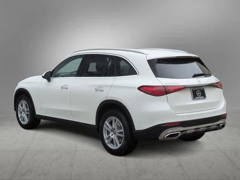 Used 2025 Mercedes-Benz GLC 300 4MATIC image 6