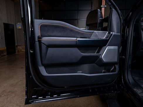 Used 2024 Ford F350 Platinum image 35