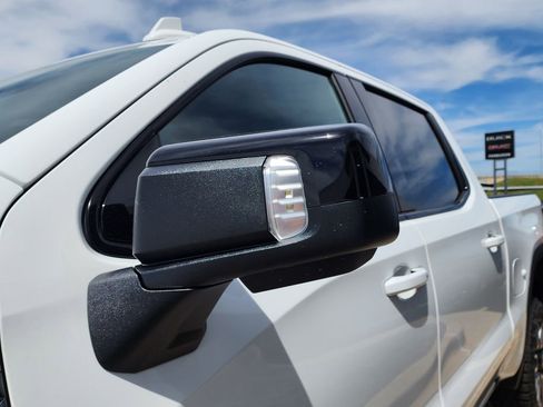 New 2026 GMC Sierra 1500 AT4 w/ AT4 Premium Package AWD/4WD image 13