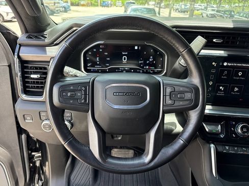 Used 2024 GMC Sierra 2500 Denali Ultimate AWD/4WD image 12