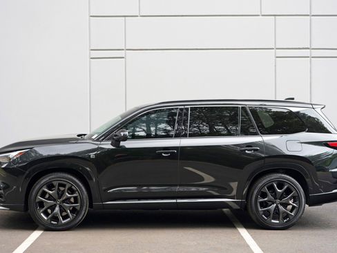 Used 2025 Lexus TX 500h AWD w/ Technology Package image 49
