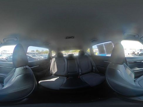 Used 2025 Kia Seltos S image 41