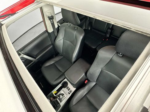 Used 2022 Toyota 4Runner Limited AWD/4WD image 26