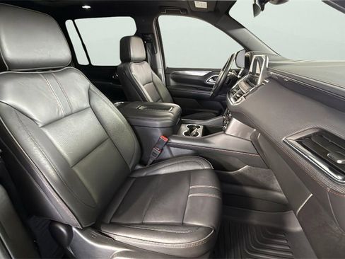 Used 2024 Chevrolet Suburban RST w/ Luxury Package image 35