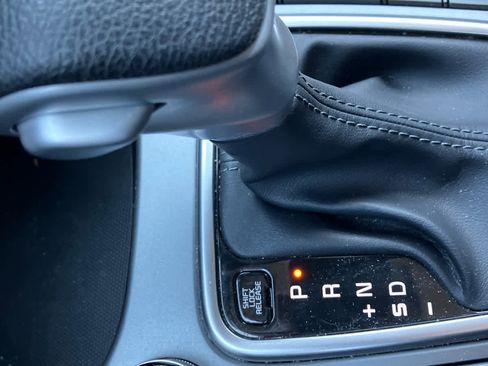 Used 2023 Kia Seltos LX image 25