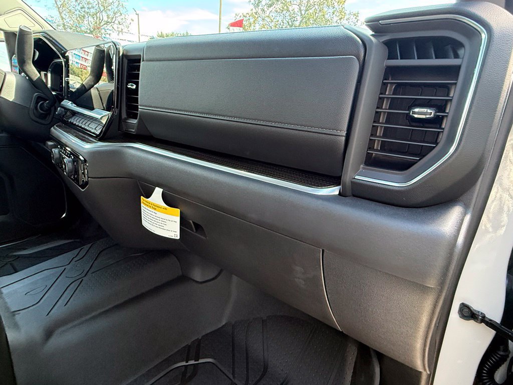 New 2026 Chevrolet Silverado 1500 RST w/ LPO, Liner Protection Package AWD/4WD image 32