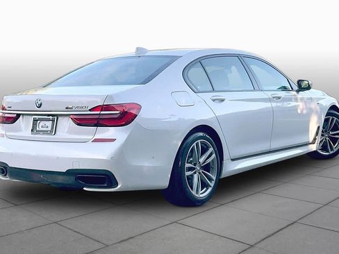 Used 2019 BMW 750i xDrive w/ M Sport Package AWD/4WD image 12