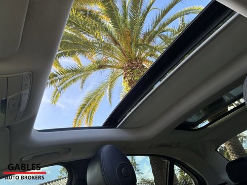 Used 2017 Mercedes-Benz C 300 Sedan image 29