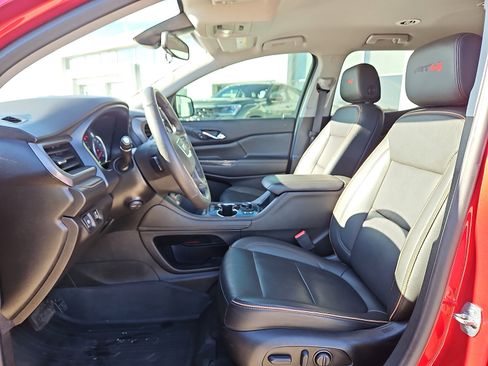 Used 2022 GMC Acadia AT4 w/ Preferred Package image 12