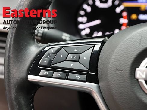 Used 2023 Nissan Altima 2.5 SV w/ SV Premium Package AWD/4WD image 15
