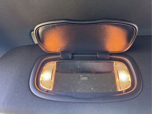 Certified 2021 Chrysler Pacifica Touring-L w/ S Appearance Package image 37