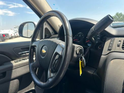 Used 2012 Chevrolet Avalanche LT w/ Suspension Package, Off-Road AWD/4WD image 18