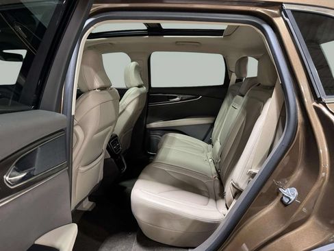 Certified 2022 Lincoln Nautilus Reserve AWD/4WD image 25