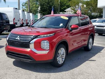 Used 2023 Mitsubishi Outlander ES