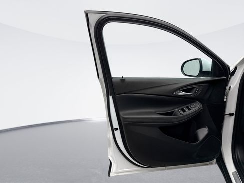 Used 2023 Buick Encore GX Preferred w/ Cold Weather Comfort Package image 9