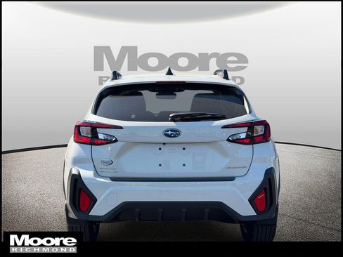 Used 2024 Subaru Crosstrek 2.0i Premium AWD/4WD image 4