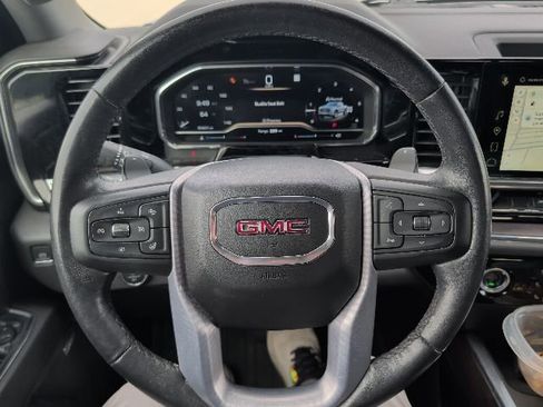 Used 2023 GMC Sierra 1500 SLT w/ SLT Premium Package AWD/4WD image 20