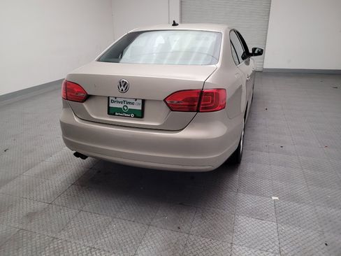 Used 2014 Volkswagen Jetta SE FWD image 7