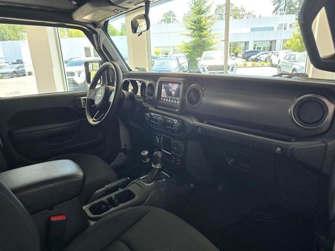 Used 2023 Jeep Wrangler Unlimited Sport AWD/4WD image 43