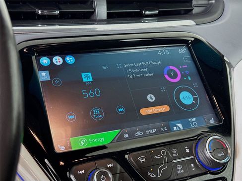 Used 2019 Chevrolet Bolt Premier w/ Infotainment Package FWD image 15