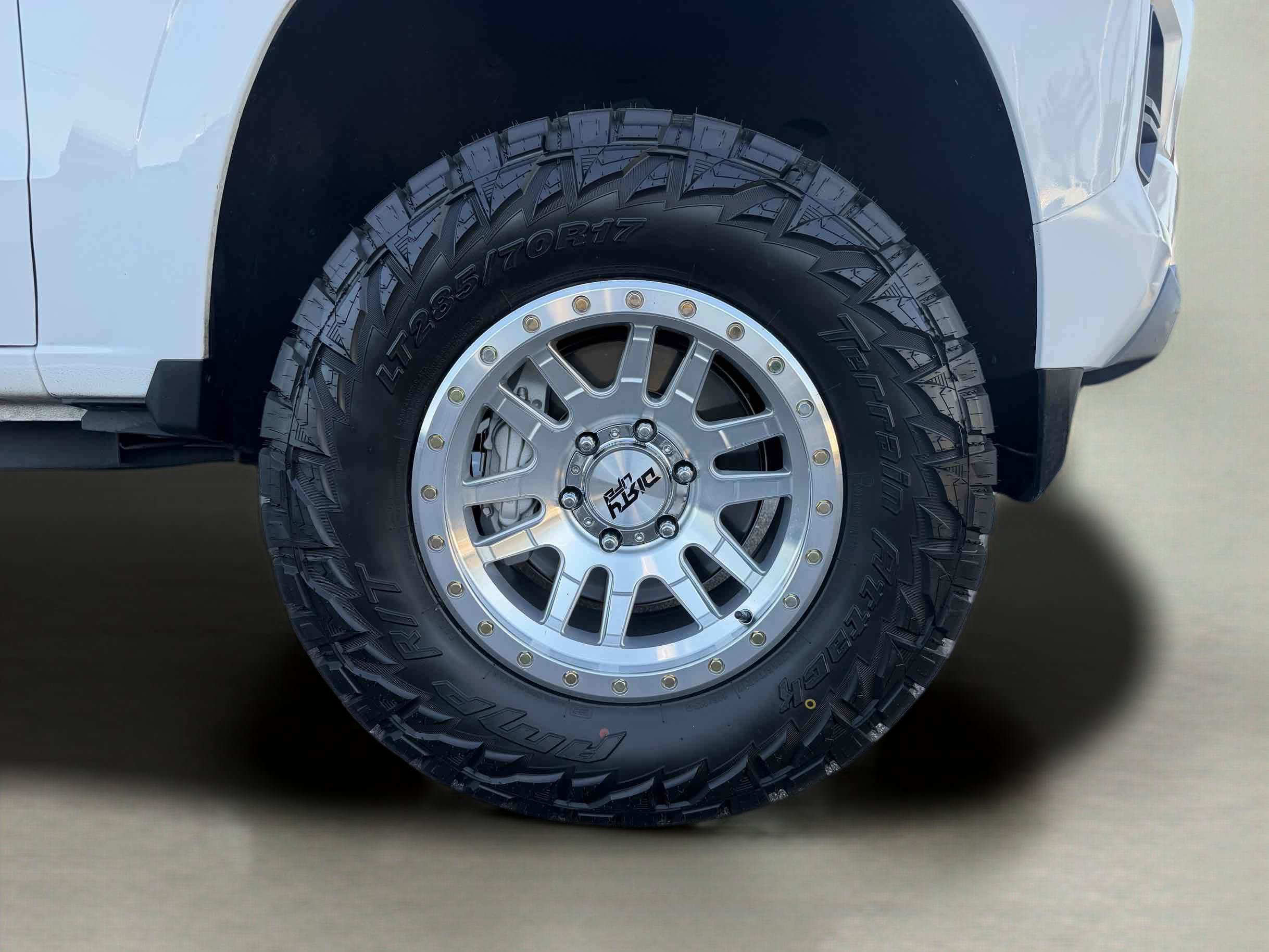 Used 2023 Chevrolet Colorado W/T RWD image 24