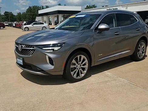 Certified 2022 Buick Envision Avenir w/ Technology Package II image 4