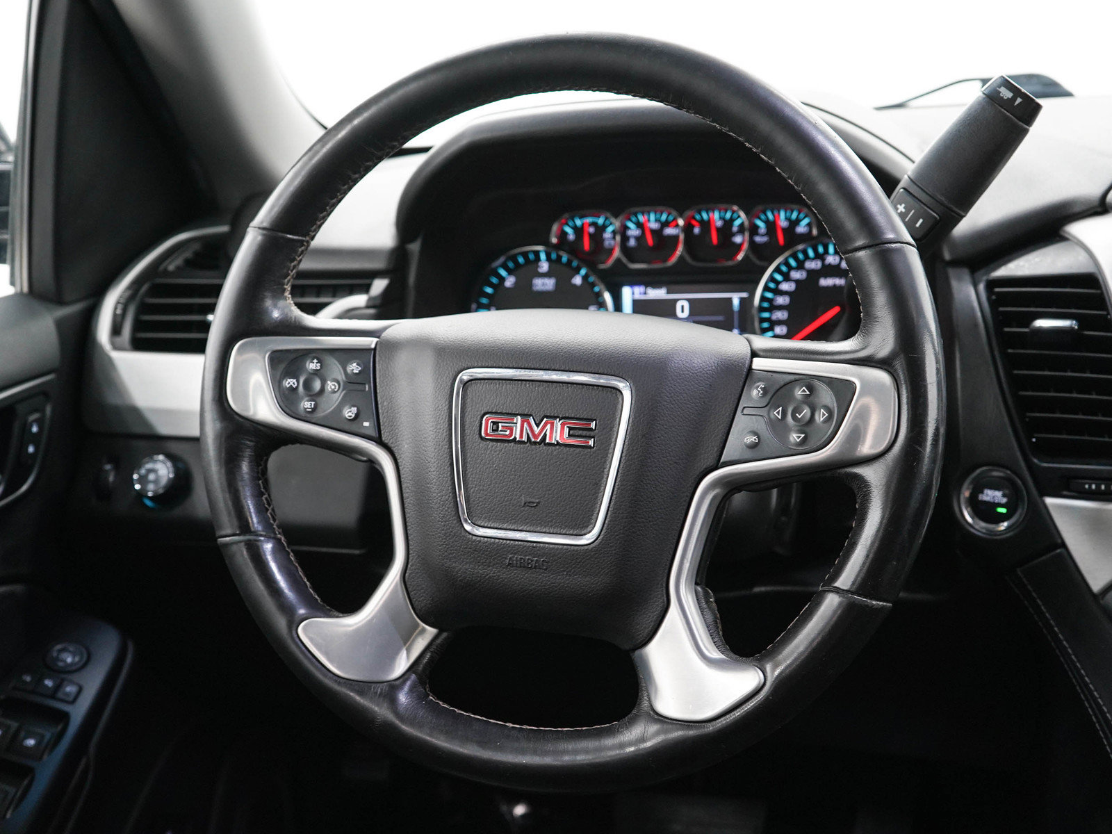 Used 2019 GMC Yukon XL SLT AWD/4WD image 19