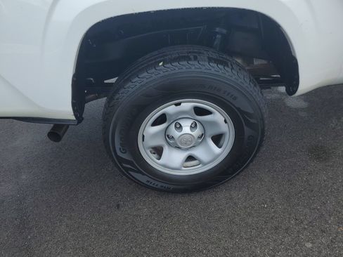 Certified 2023 Toyota Tacoma SR RWD image 5