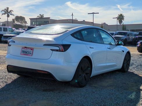 Used 2024 Tesla Model 3 image 5