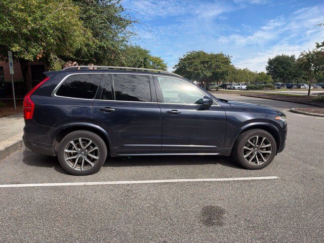 Used 2017 Volvo XC90 T6 Momentum w/ Vision Package AWD/4WD image 4