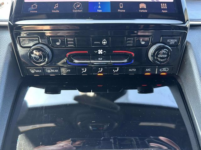 Used 2024 Jeep Grand Cherokee L Limited AWD/4WD image 40
