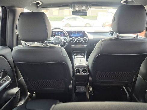 Used 2025 Mercedes-Benz GLA 250 image 29