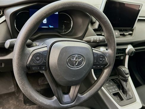 Used 2024 Toyota RAV4 LE image 18