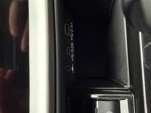 Used 2023 Subaru Legacy Premium image 27
