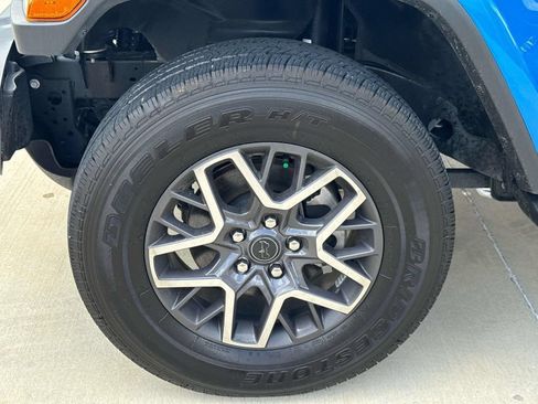 Used 2024 Jeep Wrangler Unlimited Sahara AWD/4WD image 5