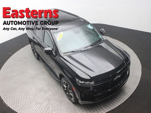 Used 2023 Chevrolet Tahoe RST image 3