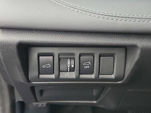 Used 2020 Subaru Outback Touring AWD/4WD image 22
