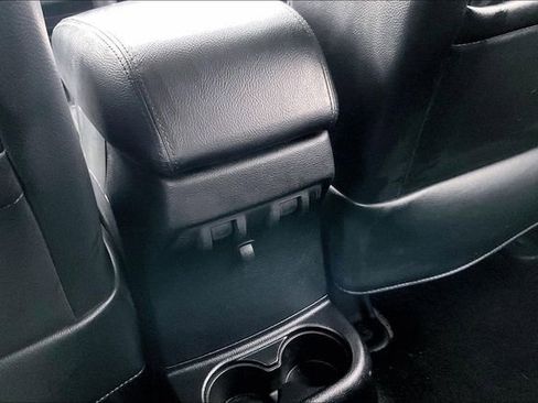 Used 2014 Jeep Wrangler Unlimited Sahara image 10